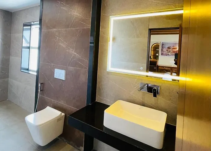 Timber House By Tara Group 4* קטמנדו