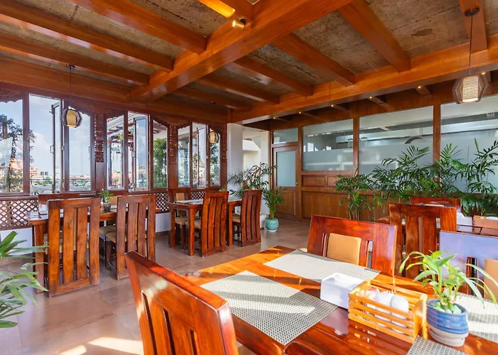 מלון Timber House By Tara Group