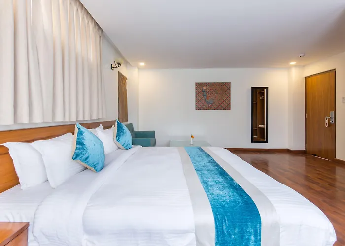 מלון Timber House By Tara Group 4*